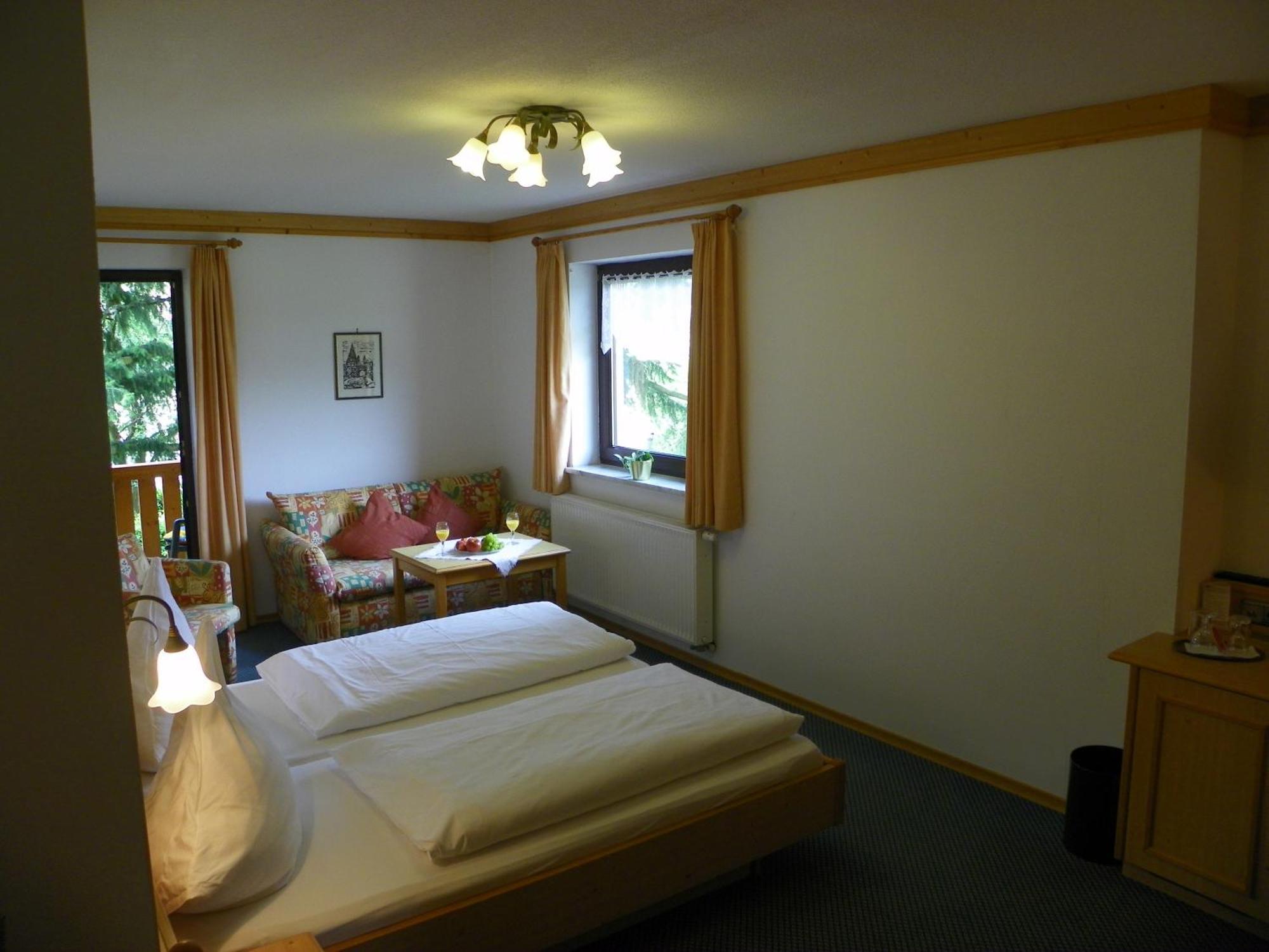Landhotel Steigerwaldhaus Burghaslach Exterior foto