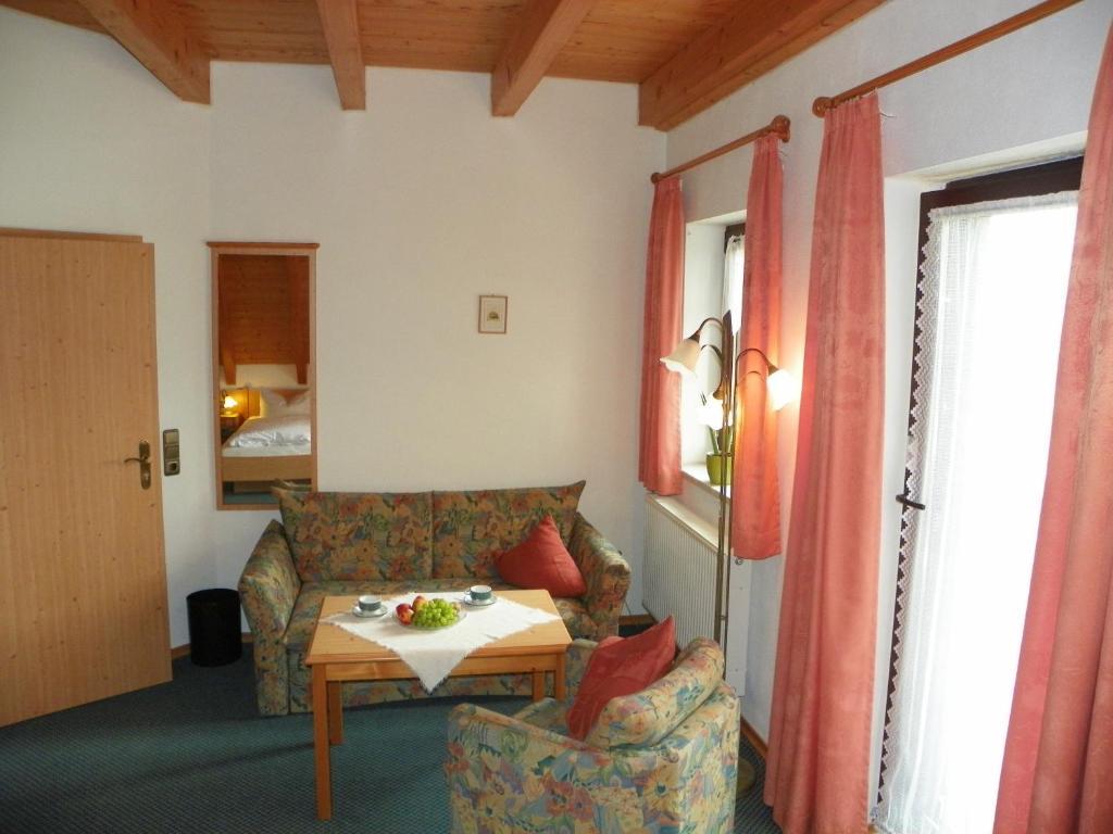 Landhotel Steigerwaldhaus Burghaslach Cameră foto